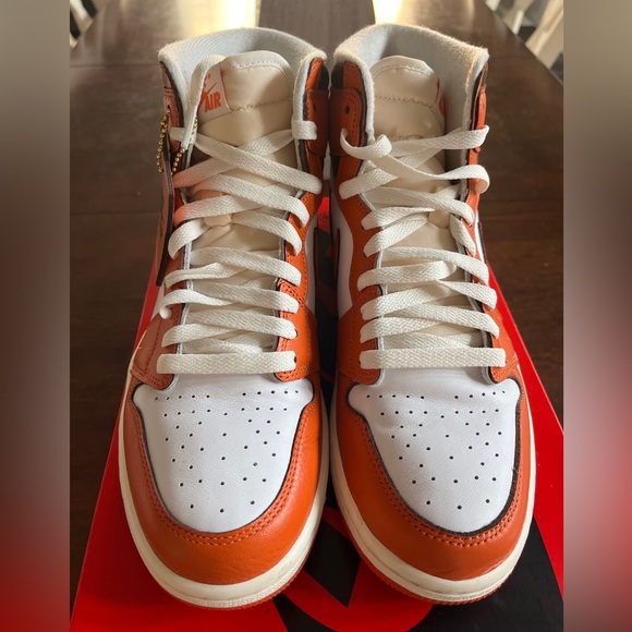 Nike Air Jordan 1 Retro W Starfish Size 9 Mens main image 5